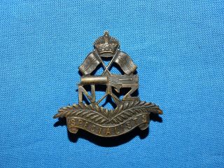 Wwi - Wwii Zealand Cap Hat Badge,  Nz Specialists (202)