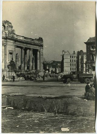 Wwii Large Size Press Photo: Ruined Berlin Center View After Battle,  May 1945
