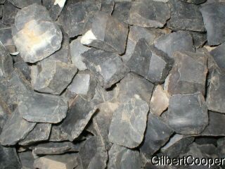 100 English Black Gunflints