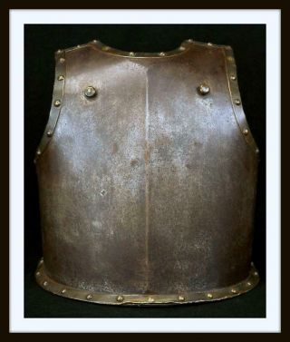A Very Good 18th C.  Battle Cuirass Breast Plate Armor German Or English (sword)