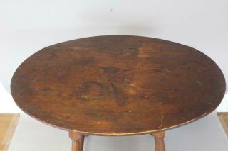 GREAT EARLY 18TH C WILLIAM AND MARY OVAL TOP STRETCHER BASE TAVERN TABLE 4