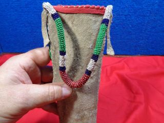 EARLY PRIMITIVE NATIVE AMERICAN BEADED KNIFE SHEATH 3 5