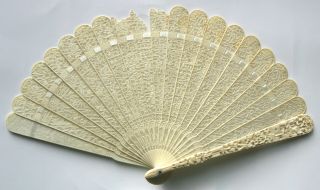 Fine Antique Chinese Canton Brise Export Fan Eventail 清朝 嘉慶帝 Qing Era ca.  1820 2