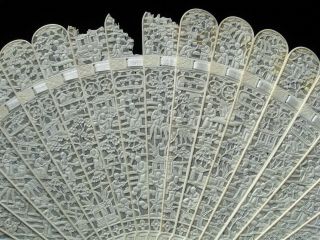 Fine Antique Chinese Canton Brise Export Fan Eventail 清朝 嘉慶帝 Qing Era ca.  1820 5