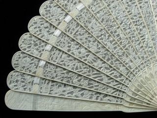 Fine Antique Chinese Canton Brise Export Fan Eventail 清朝 嘉慶帝 Qing Era ca.  1820 6