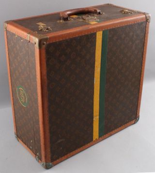 Authentic Antique 1926 Louis Vuitton,  Shirts Trunk & Tray,  Train Case Suitcase 2