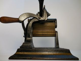 Antique / Vintage Small Saurbier Fluter,  Old Fluting Sad Iron Machine / Tool