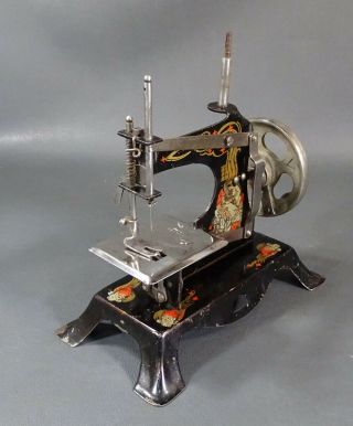 1920 Antique German Casige Child ' s Sewing Machine Tin Toy Snow Whites & 7 Dwarfs 5