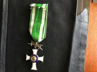 Ww1 Imperial German Saxon Order Of Albert W/swords Mounted On The Ring