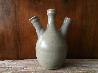 Rare Edo Period Stoneware Tulip Vase Bottle V.  O.  C.  Dutch East India Company 2