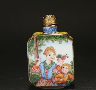 An Estate Chinese Western - Portrait Snuff Bottle