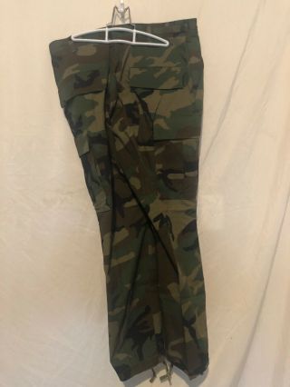 Military Combat Pants 8415 - 01 - 084 - 1711 Medium / XShort Woodland Camo,  Gov.  Issue 2