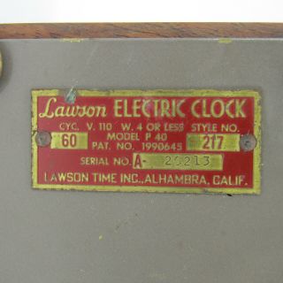 Vintage Lawson Electric Clock Model P - 40 217 Art Deco Walnut Case Powers ON 6