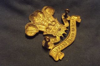 WW II Cap Badge To The Prince Of Wales Rangers (Peterborough Regiment) (M.  G. ) 3