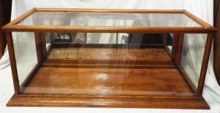Old Antique National Show Case Co.  Oak & Glass Counter Top Display Case Showcase