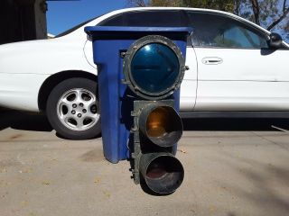 Vintage Mid - Century Econolite Traffic Signal Light Great Decor Item Garage 12