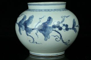 May172 Korean Blue&white Porcelain Buncheng Pot Jar Vessel Grape Vine