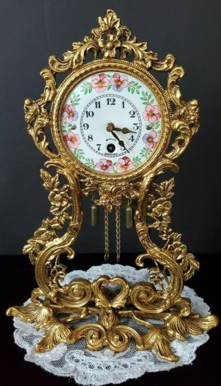 Vintage Gold Filagre Clock 7.  5 "