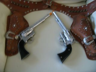 toy cap gun set hubley ric - o - shay 45 with large hubley holster 2