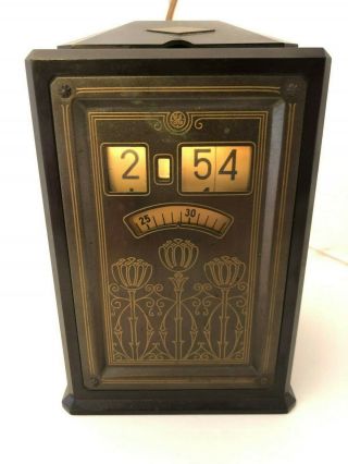 Vintage/antique 1930s G.  E.  Executive Clock - - Art Deco - -