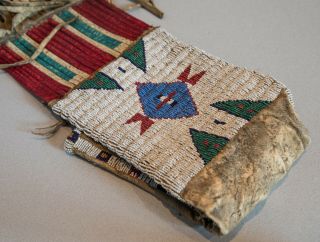 LAKOTA BEADED QUILLED HIDE PIPE BAG 19TH CENTURY SIOUX INDIAN NATIVE AMERICAN 2