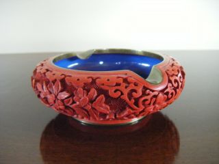Antique Chinese Carved Cinnabar Lacquer Vase and ashtray 10