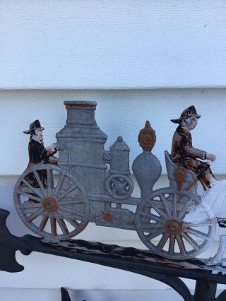 Vtg Metal Horse Drawn Fire Engine Truck Firemen Weathervane 2