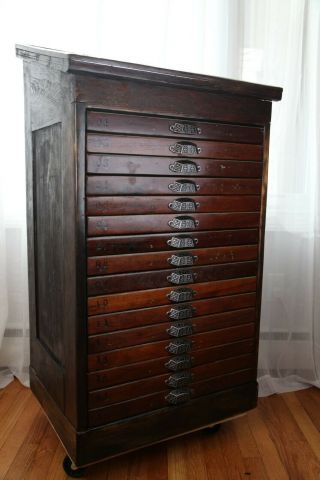 Beautifully Restored Vintage Hamilton 16 - Drawer Printer Type Letterpress Cabinet 11