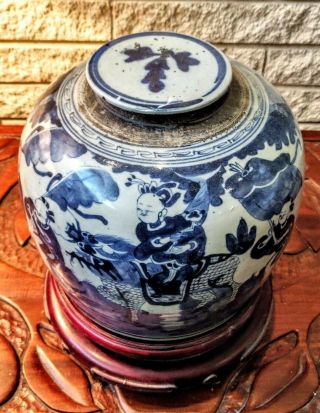 A blue and white,  Qing dynasty,  19th century,  Ginger Jar and wood Stand 2