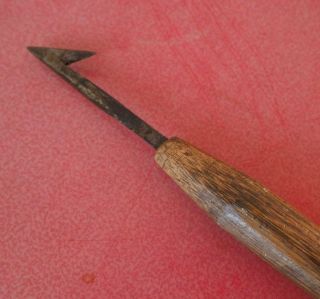 LONG NORTH AMERICAN INUIT ESKIMO WOODEN FISHING HARPOON SPEAR TOOL WITH CORD NR 3