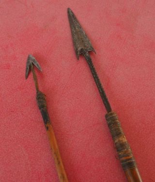 TWO OLD ANTIQUE AFRICAN TRIBAL ART WOOD METAL ARROWS POSSIBLY CONGO PYGMY TRIBE? 2