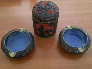 Vintage Chinese Carved Red on Black Cinnabar Ashtray and Cigarette Box Set 3