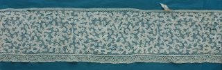 450 cms antique 18th century linen bobbin lace border - Flemish? 4