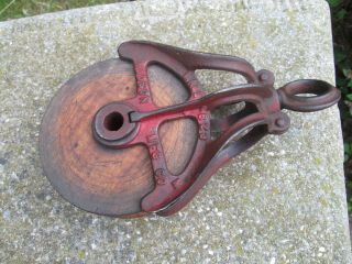 Vintage Cast And Wood Hudson Mall 823 Barn Hay Pulley Old Farm 3