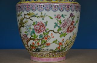 EXQUISITE LARGE ANTIQUE CHINESE FAMILLE ROSE PORCELAIN VASE MARKED QIANLONG A739 7