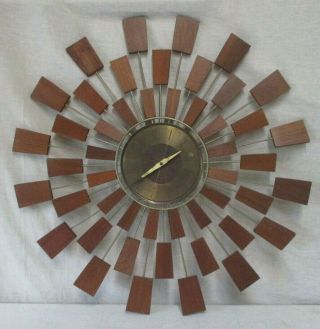 Mid Century Modern 25.  5 " Seth Thomas " Grandeur " E621 - 000 Sunburst Wall Clock Bat