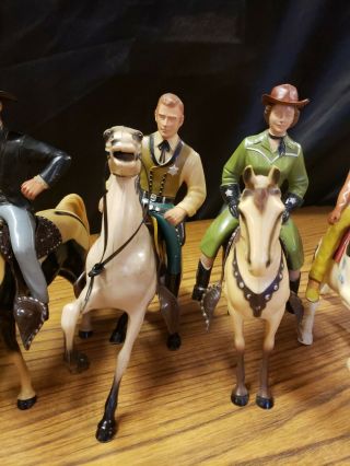 VINTAGE 1960 ' s HARTLAND HORSES,  RIDERS AND SADDLES,  RARE ANNIE OALKEY & INDIAN 4