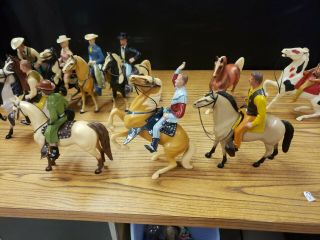 VINTAGE 1960 ' s HARTLAND HORSES,  RIDERS AND SADDLES,  RARE ANNIE OALKEY & INDIAN 8