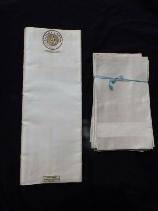 Elegant Vintage Irish Linen Double Damask Tablecloth & 12 Napkins 106 "