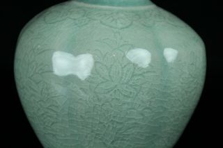 MAY253 KOREAN GORYEO CELADON PORCELAIN BOTTLE VASE ENGRAVING 8