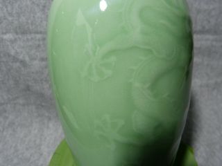 ANTIQUE CHINESE QING DYNASTY WELL - CARVED QIANLONG MARK YEN YEN CELADON VASE 7