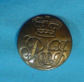 VERY EARLY BRITISH MILITARY UNIFORM BUTTON 1700 - 1800’S – RARE FIND 2