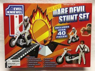 Evel Knievel - Deluxe Dare Devil Stunt Set - Factory With - 2006