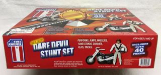 Evel Knievel - Deluxe Dare Devil Stunt Set - Factory with - 2006 3