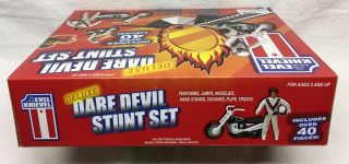 Evel Knievel - Deluxe Dare Devil Stunt Set - Factory with - 2006 4