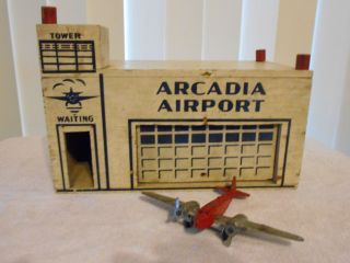 Rare 1941 Arcade Cast Iron Airplane And Wooden Arcadia Airport Hanger Door Opens