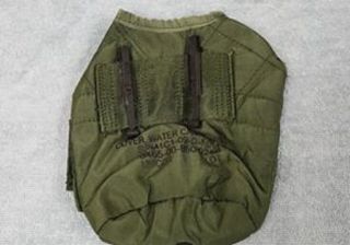 ARMY 1QT CANTEEN COVER LC - 2 WITH ALICE CLIPS WITH 2