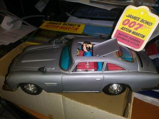 1965 Gilbert DB5 James Bond Aston - Martin Japanese tin car and card 3