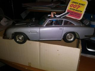 1965 Gilbert DB5 James Bond Aston - Martin Japanese tin car and card 4