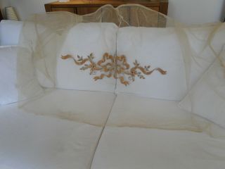 CIRCA 1900,  LOVELY NET LACE BEDSPREAD WITH APPLIQUE RIBBONS,  BOWS,  FLOWER SWAGS 9